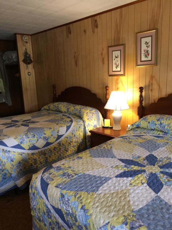 Cave Mountain Motel Виндхам Экстерьер фото